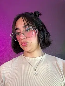 luna gv online show from January 19, 2026, 10:19 am