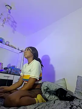  keylafisher  online show from March 26, 2026, 8:40 pm