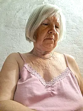 KlaudiaDarling online show from July 16, 2026, 2:19 am