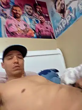 HoofedCylinder online show from April 15, 2026, 3:05 pm