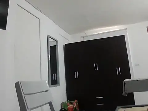 Snapshot of bigdick211292 chatting on March 19, 2026, 4:51 pm bigdick211292 online show from March 19, 2026, 4:51 pm