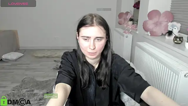 KrissLimada online show from April 10, 2026, 9:33 pm