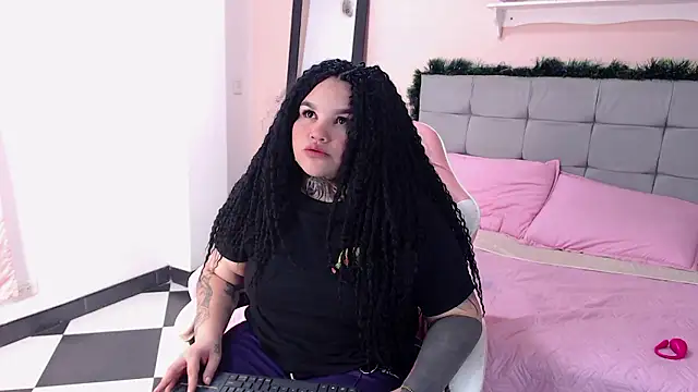 Abby Hiiltoon online show from January 8, 2026, 5:24 am