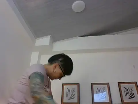 kat paradise online show from March 3, 2026, 12:56 pm