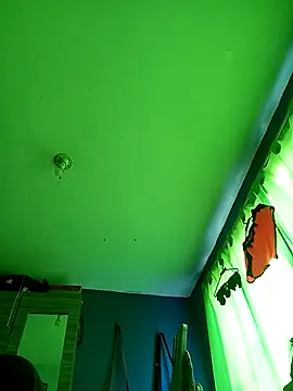 Snapshot of Alma_Kieran chatting on April 10, 2026, 7:32 pm Alma Kieran online show from April 10, 2026, 7:32 pm