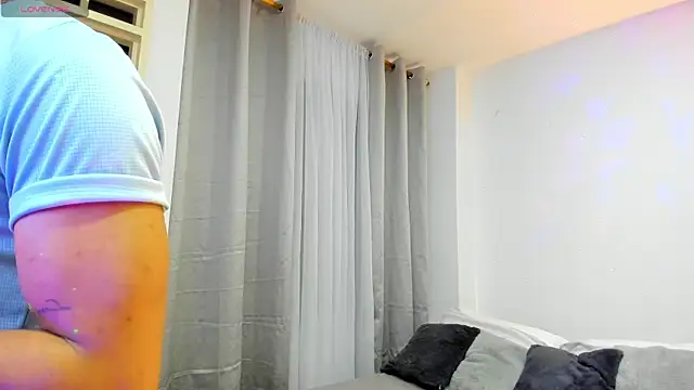 Jeisonmillan  online show from January 8, 2026, 11:05 am