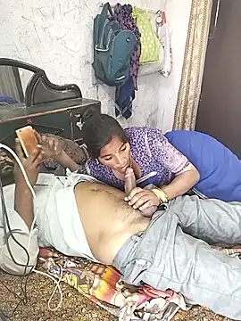 hornycouple20000 online show from February 9, 2026, 9:40 am