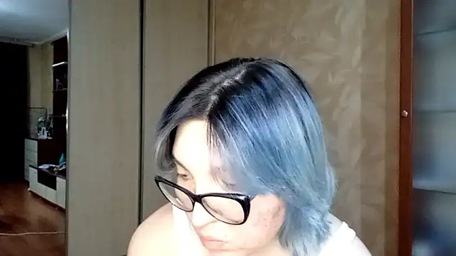 Snapshot of EvonTabb chatting on February 10, 2026, 2:05 pm EvonTabb online show from February 10, 2026, 2:05 pm