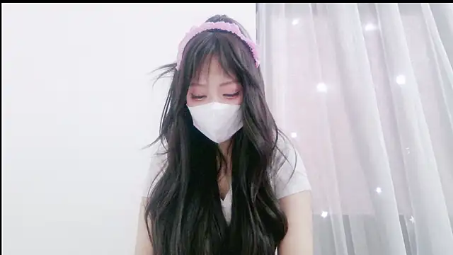 Snapshot of Girl-wets chatting on February 3, 2026, 8:52 am Girl-wets online show from February 3, 2026, 8:52 am