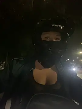 Scarlet auraa online show from January 10, 2026, 1:34 am