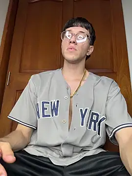 ArthurDavies  online show from March 21, 2026, 9:25 am