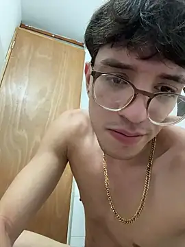 ArthurDavies  online show from February 3, 2026, 7:35 am