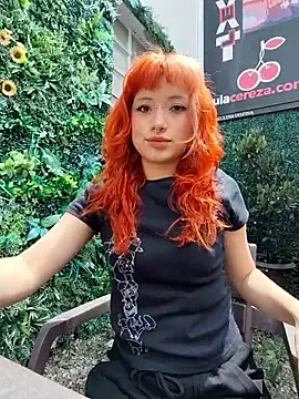 Sienna Desiree online show from February 8, 2026, 5:54 pm