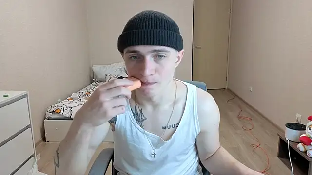 Snapshot of LEO__MILLER chatting on May 27, 2026, 7:10 pm LEO MILLER online show from May 27, 2026, 7:10 pm