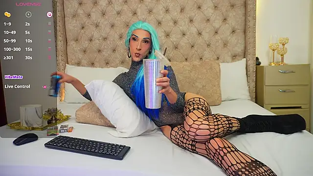 xkassandraxx online show from April 13, 2026, 6:06 am