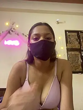 Snapshot of sexyyy_sonia chatting on August 1, 2026, 5:49 am sexyyy sonia online show from August 1, 2026, 5:49 am