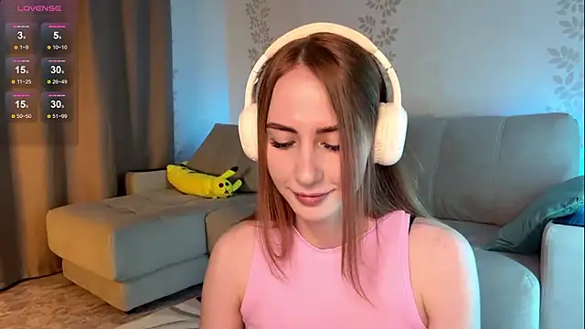 Snapshot of BlondeBun chatting on February 24, 2026, 4:30 pm BlondeBun online show from February 24, 2026, 4:30 pm