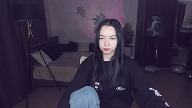 StellaGrace online show from January 7, 2026, 4:28 am