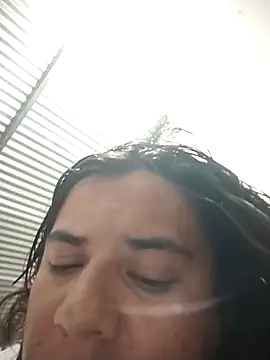 happycarlha online show from January 7, 2026, 1:32 am