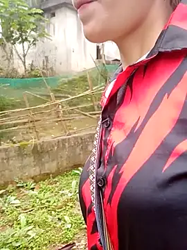 muamua99 online show from March 28, 2026, 3:18 am