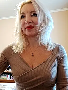 Snapshot of MiraStar984 chatting on February 21, 2026, 2:41 pm MiraStar984 online show from February 21, 2026, 2:41 pm