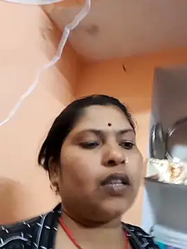 Punam shekh online show from January 6, 2026, 2:32 pm