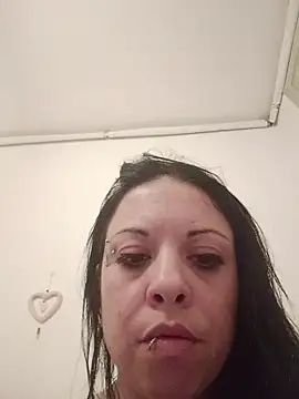 blackmelanyqueen88 online show from April 9, 2026, 6:58 pm