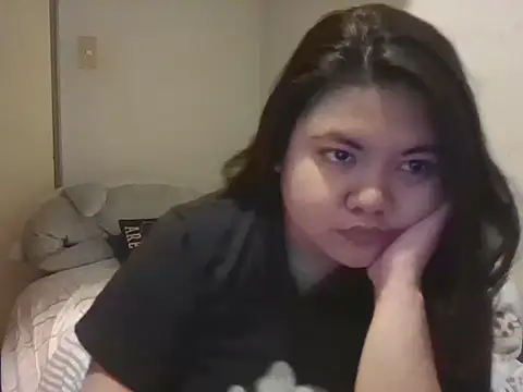 Allie 143 online show from January 9, 2026, 12:12 pm