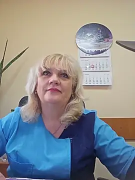 AliceStar333 online show from February 18, 2026, 5:49 am