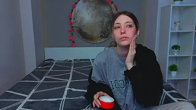 BrianneMallory online show from February 25, 2026, 7:19 am