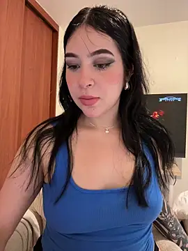 Snapshot of evelynrosess1 chatting on May 25, 2026, 10:19 pm evelynrosess1 online show from May 25, 2026, 10:19 pm