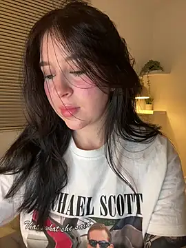 evelynrosess1 online show from March 26, 2026, 4:33 am