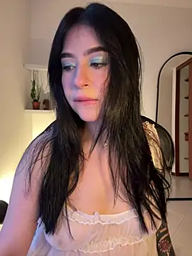 Snapshot of evelynrosess1 chatting on June 5, 2026, 11:10 pm evelynrosess1 online show from June 5, 2026, 11:10 pm