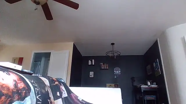 Snapshot of something_unholy chatting on March 2, 2026, 5:42 pm something unholy online show from March 2, 2026, 5:42 pm