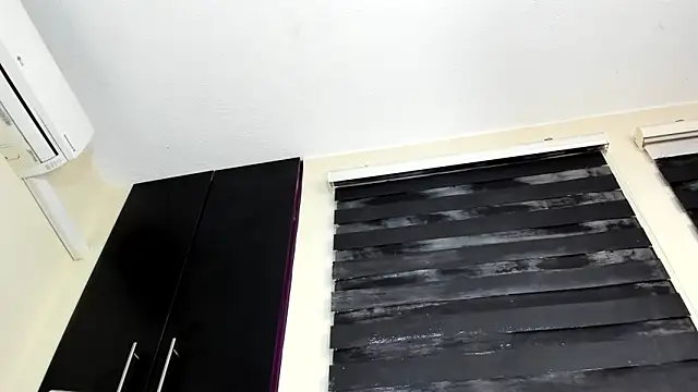 vanesadimaria online show from October 17, 2025, 4:42 pm