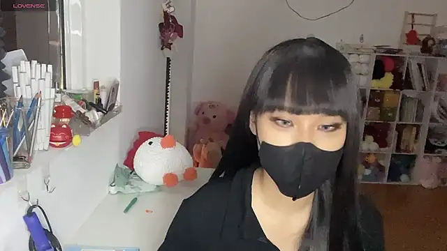 Snapshot of Tieu-May chatting on March 3, 2026, 8:32 am Tieu-May online show from March 3, 2026, 8:32 am