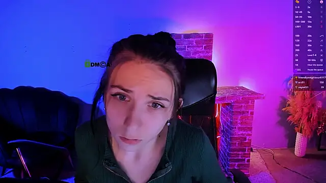 Snapshot of sweetie_chloe_ chatting on February 3, 2026, 12:32 pm sweetie chloe online show from February 3, 2026, 12:32 pm