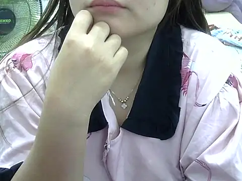 Sarah no land online show from May 10, 2026, 7:12 am