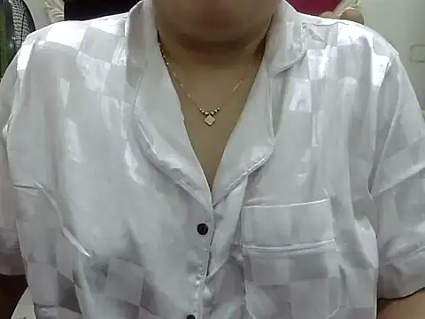 Sarah no land online show from March 25, 2026, 2:05 pm