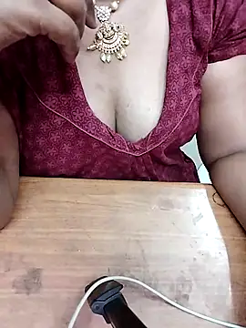 Snapshot of tamil-monisha chatting on April 22, 2026, 8:21 am tamil-monisha online show from April 22, 2026, 8:21 am