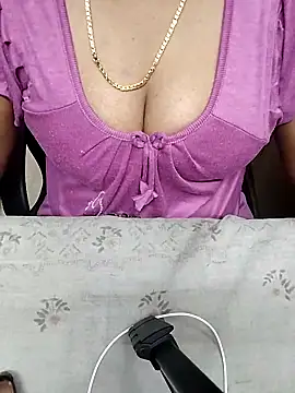 Snapshot of tamil-monisha chatting on February 15, 2026, 5:23 pm tamil-monisha online show from February 15, 2026, 5:23 pm
