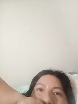 Elitacccccccc online show from January 5, 2026, 9:18 pm