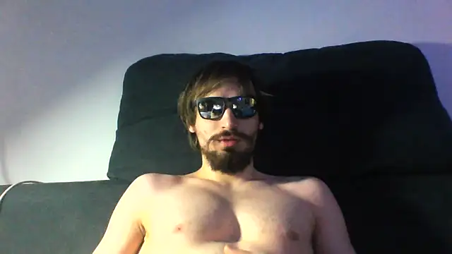 Snapshot of KaelNox chatting on July 11, 2026, 1:28 am KaelNox online show from July 11, 2026, 1:28 am