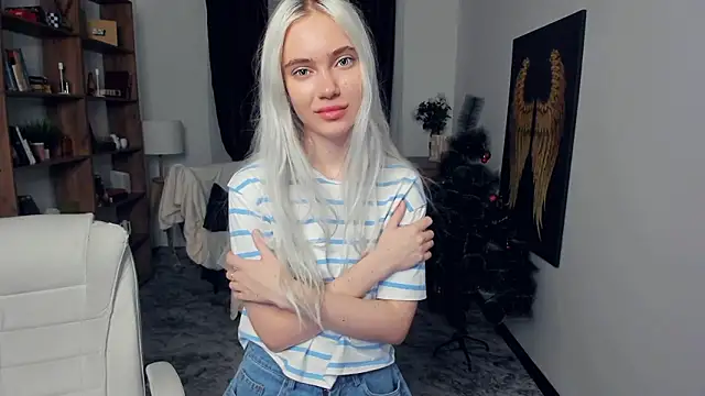 KristalCrowner online show from January 17, 2026, 6:55 pm