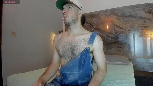 Snapshot of VelloTouch chatting on February 8, 2026, 3:59 am VelloTouch online show from February 8, 2026, 3:59 am