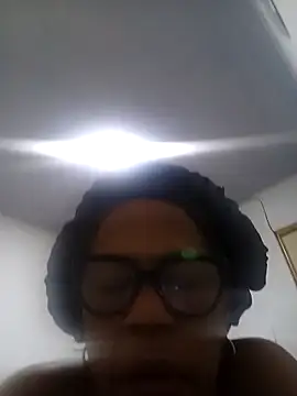 IIv0ryN0IIReX-XX online show from February 13, 2026, 1:44 pm