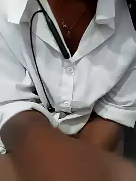 Snapshot of Sexy_sara09 chatting on February 14, 2026, 4:34 am Sexy sara09 online show from February 14, 2026, 4:34 am