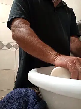 Playmate1976 online show from April 8, 2026, 7:04 pm