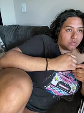 Angeliccreamyrican online show from April 17, 2026, 9:28 pm