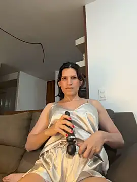 Snapshot of milablossom01 chatting on July 11, 2026, 12:27 pm milablossom01 online show from July 11, 2026, 12:27 pm
